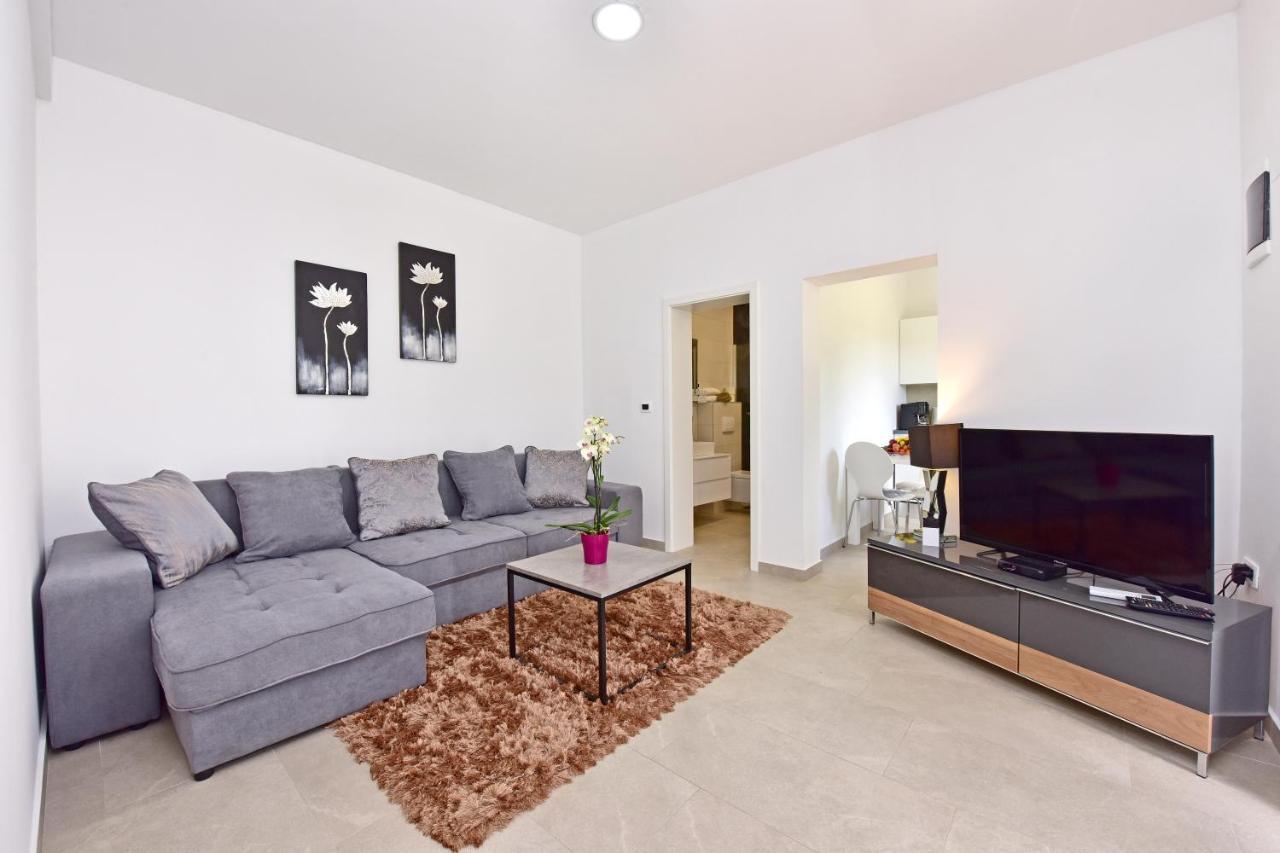 Apartman Melita Porec Luaran gambar